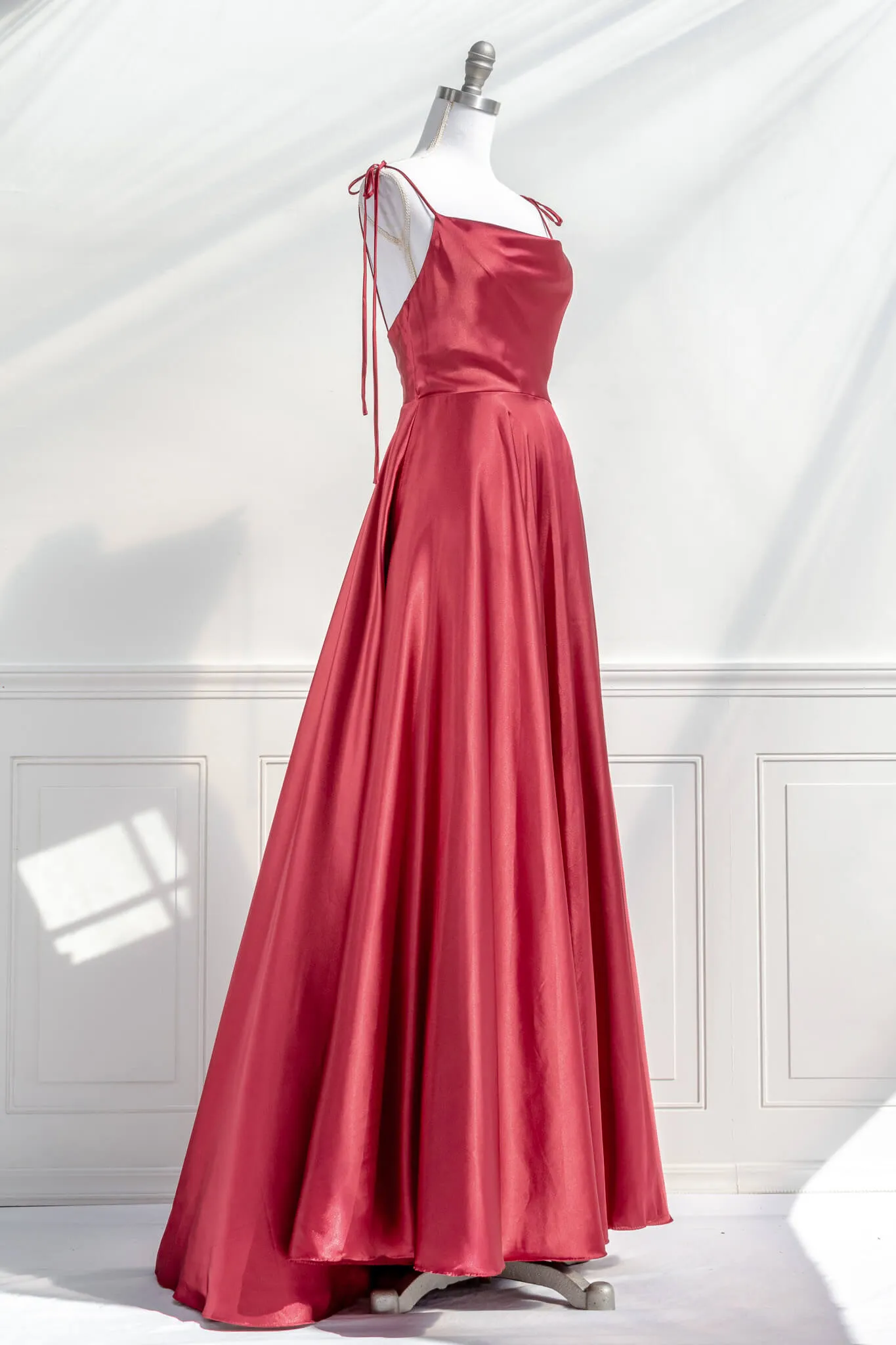 Aphrodite Dress - Burgundy