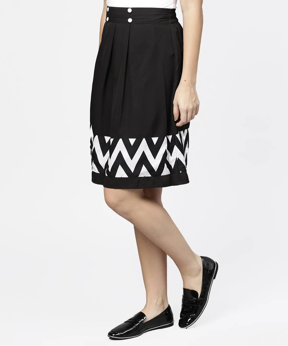 Black & White Printed Flared Skirt With Button