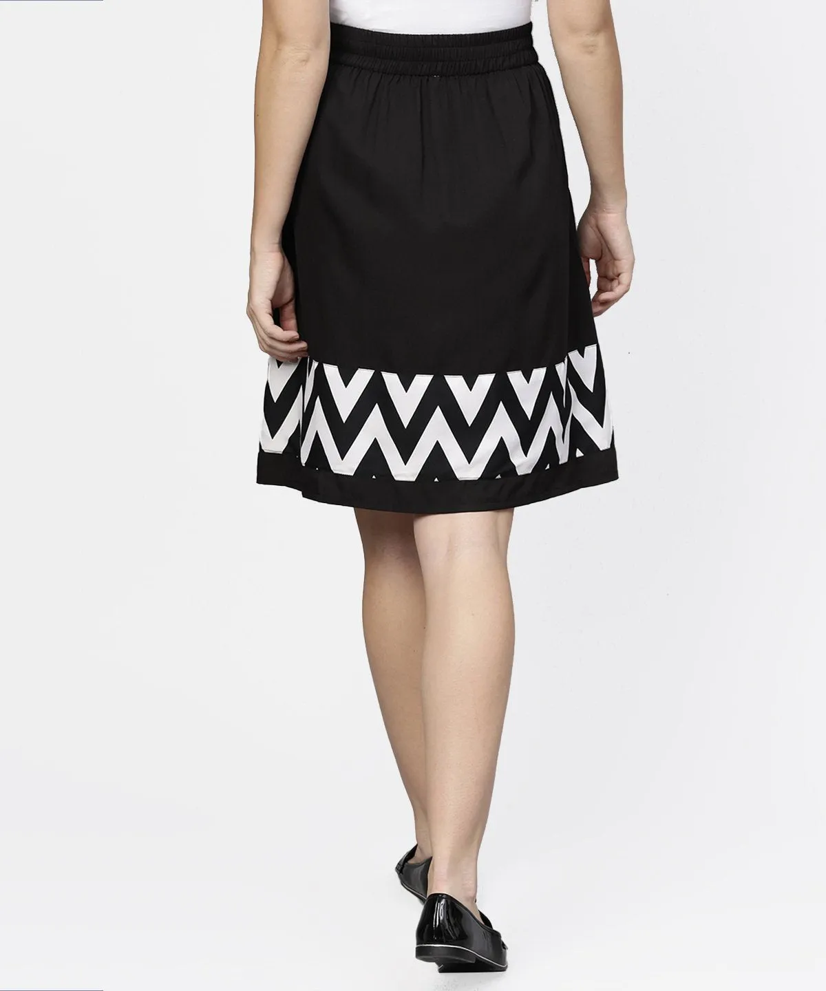 Black & White Printed Flared Skirt With Button