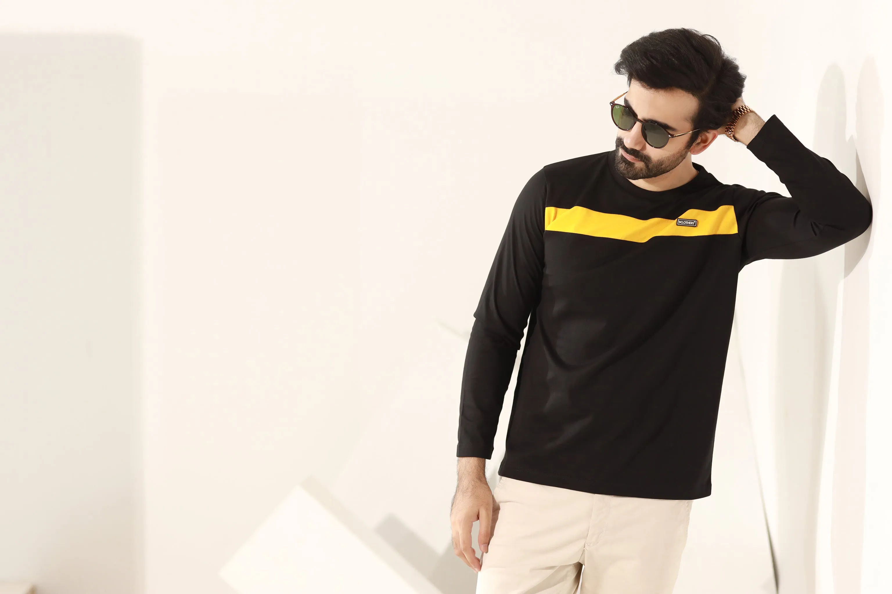 Black & Yellow T-Shirt - W20 - MT0016R