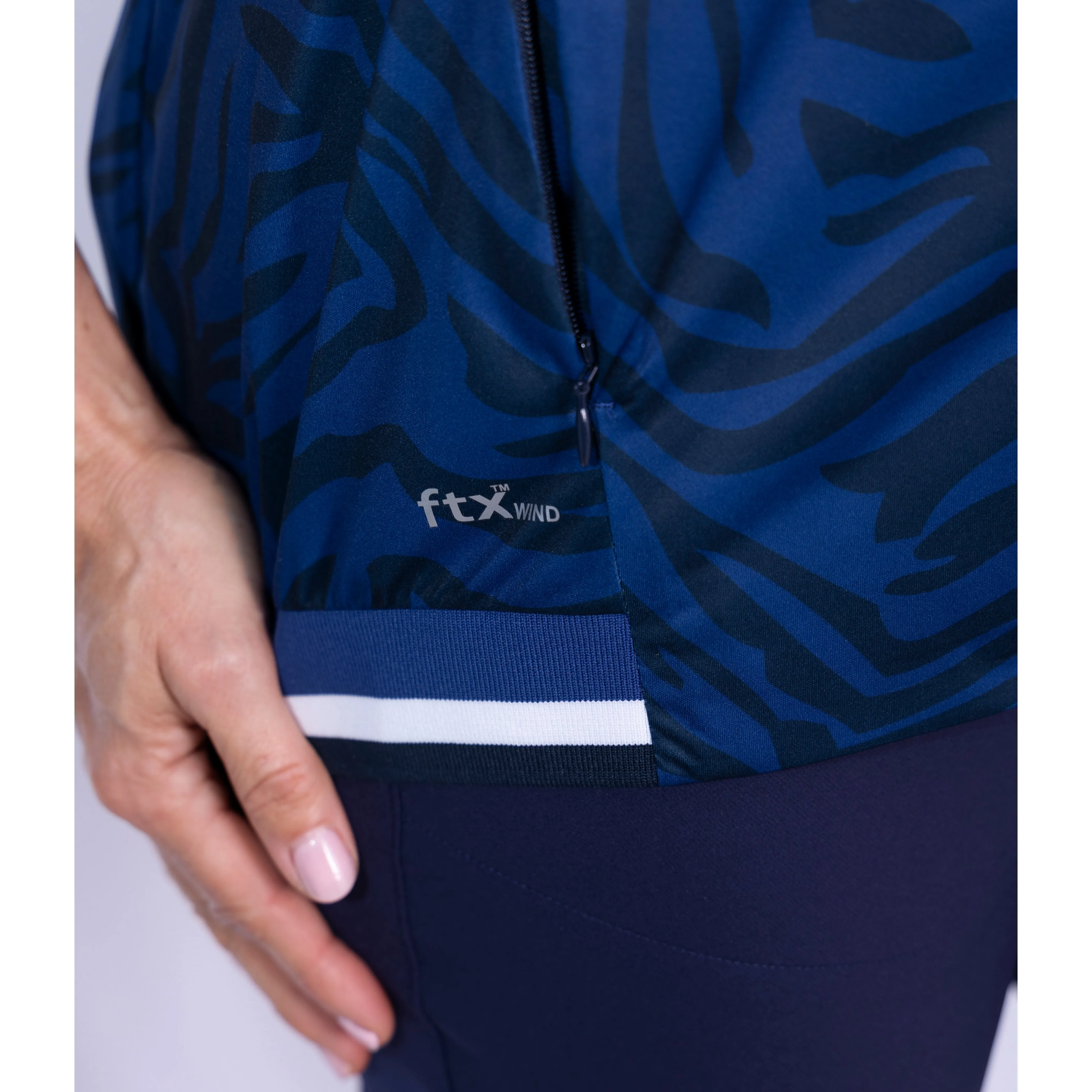 Cross Women's Storm Golf Vest - Navy Zebra