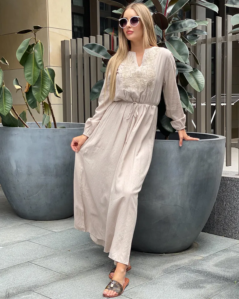 Oiya Embroided Maxi