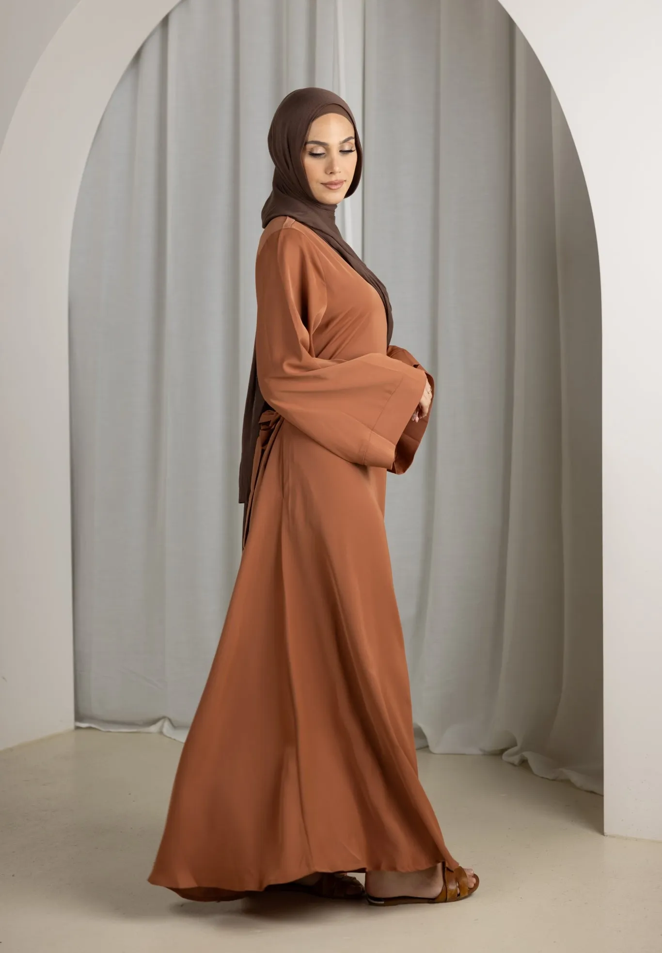 Open Sleeve Abaya - Shades of Brown