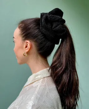 Scrunchie av restestoff stor - svart lurex